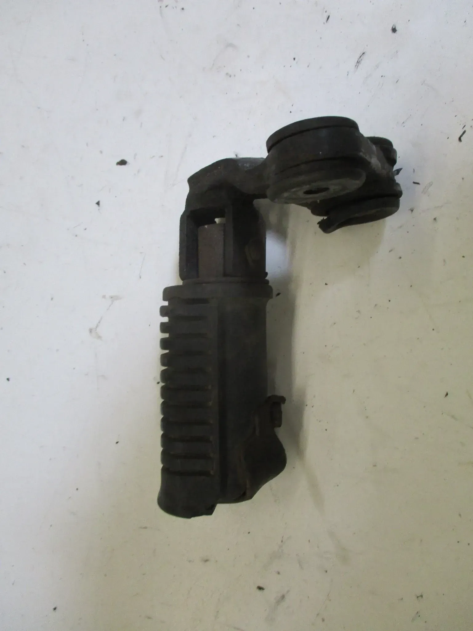 2. Honda FT 500 PC07 Flat Track Fußraste vorne links mit Halter foot rest left front - Bild 1