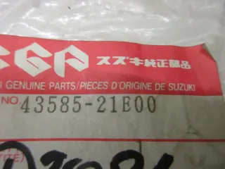 E2081 Suzuki RF 600 R Rahmendeckel Deckel 43585-21E00 Kappe Stopfen Rahmen Verkleidung - Bild 4
