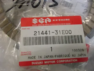 E1613. Suzuki RF 900 R GSF 1200 Kupplungsscheibe Kupplung 21441-31E00 Lamelle clutch - Bild 4