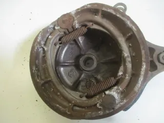 Suzuki TS 250 Bremstrommel Bremsankerplatte hinten brake drum - Bild 4