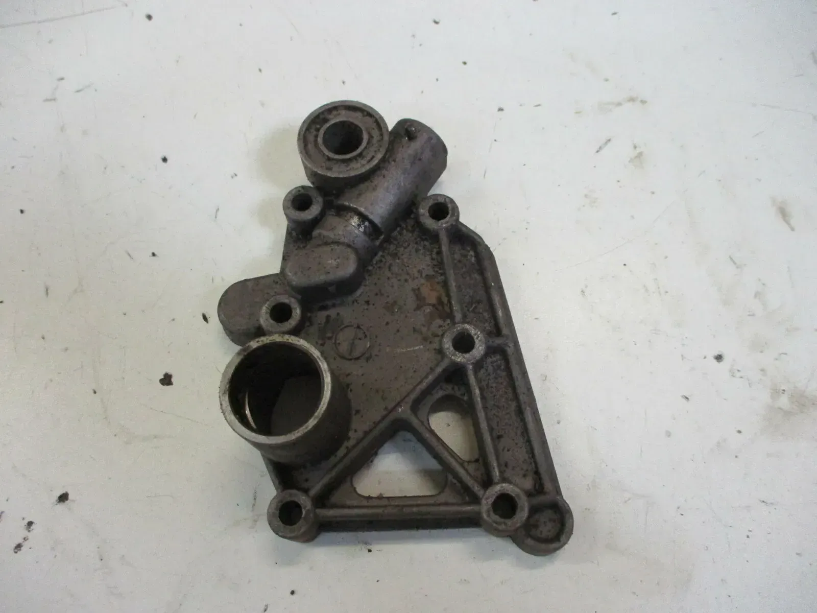 Honda CB 900 F Bol d'Or SC 09 Motordeckel rechts Ölpumpendeckel Halteplatte - Bild 1