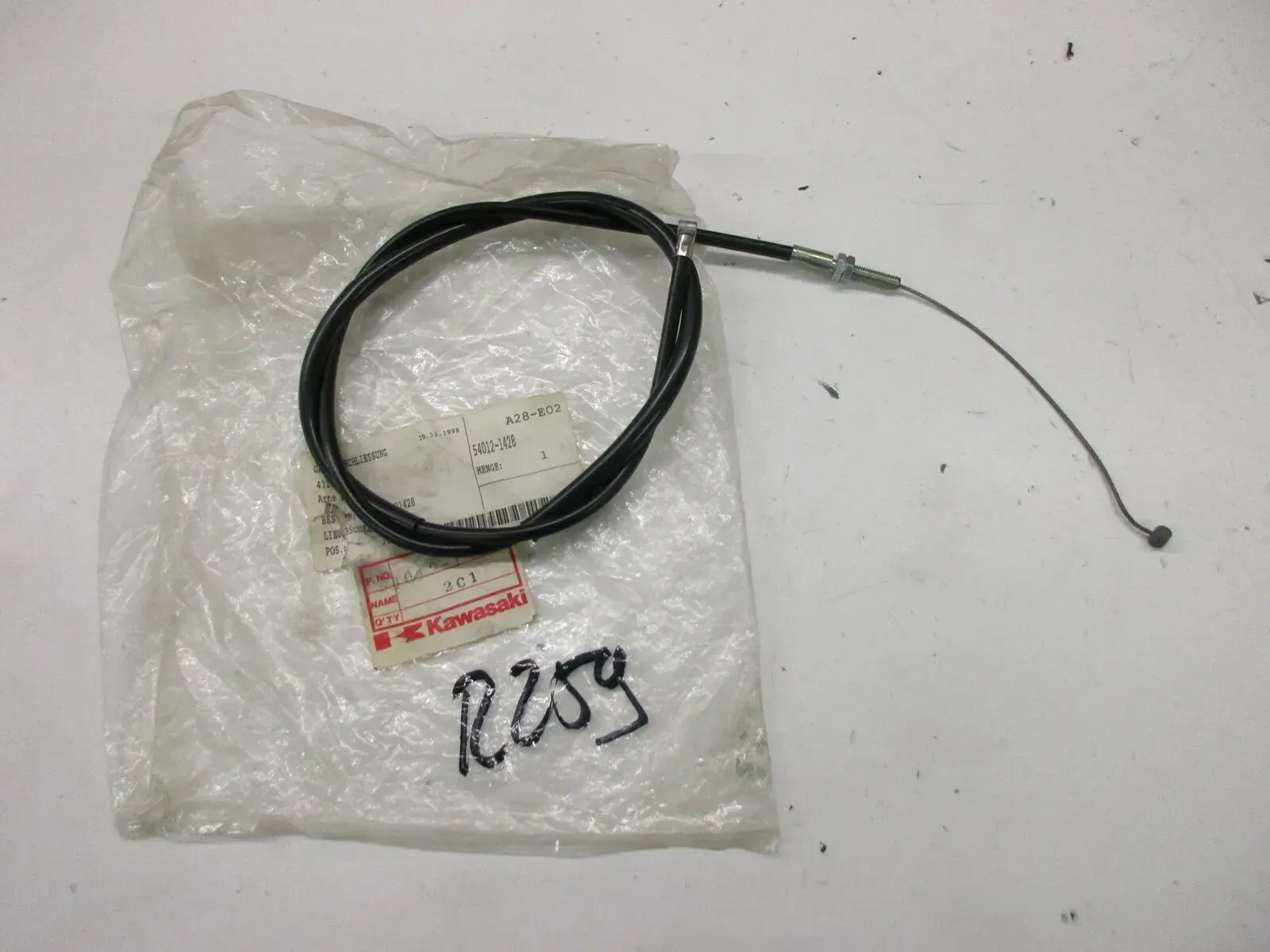 R259. Kawasaki KLE 500 A_B Gaszug schließer Gaszugsseil bowdenzug 54012-1428 - Bild 1
