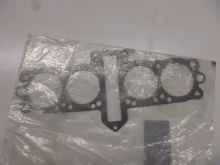 A1578 Kawasaki ZR 550 B GT 550 Zylinderfußdichtung Motor 11060-1812 Original gasket - Bild 3