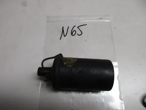 Background image for N65 MW R 100 R 80 R45 Zündspule Bosch 0221100022 igniter