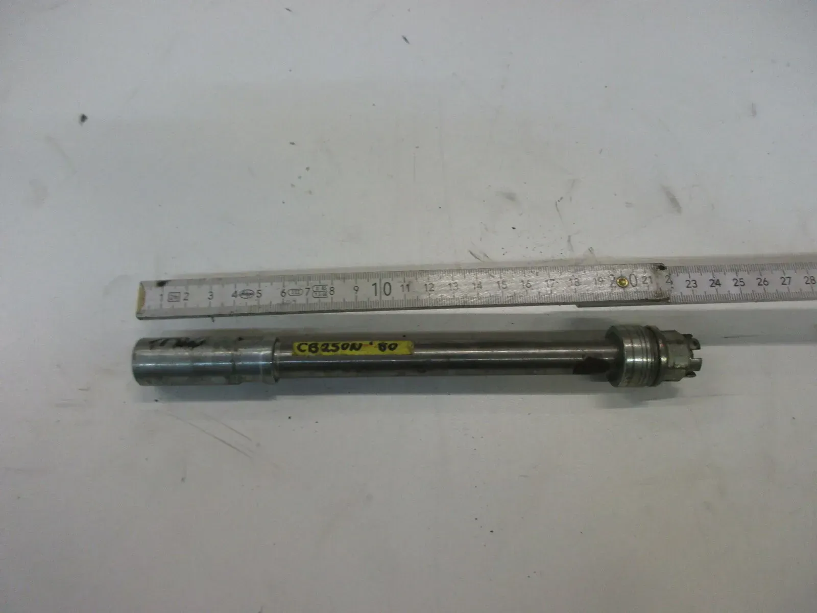 O. Honda CB 250 N_T Steckachse vorne Achse Vorderrad Felge axle wheel - Bild 1