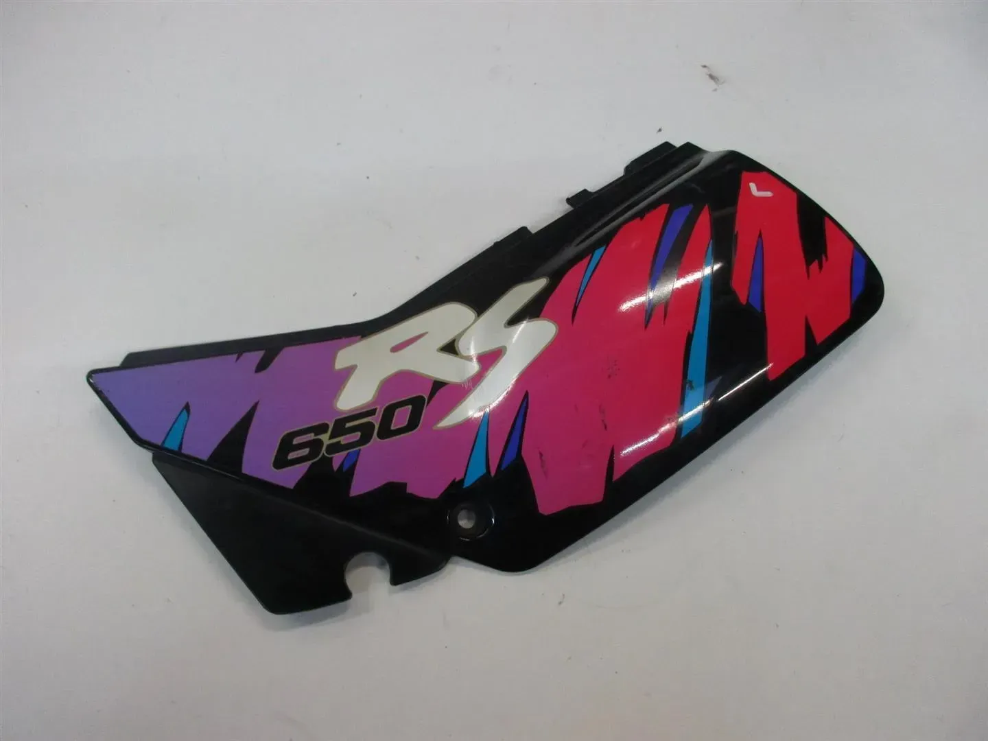 SUZUKI DR 650 RSE SP43B VERKLEIDUNG LINKS SCHWARZ DECKEL SITZ SEITENVERKLEIDUNG - Bild 1