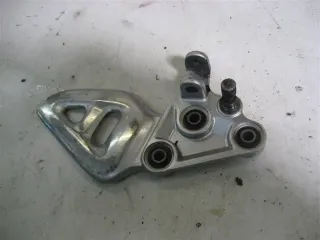 1. SUZUKI GSX 1300 R HAYABUSA GSX-R FUßRASTENHALTER FÜR FUßRASTE VORNE LINKS - Bild 2