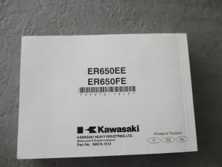 Kawasaki ER-6N ABS ER650EE/FE ET 99976-1812 Manuel del Propietario Benutzerhandbuch - Bild 3