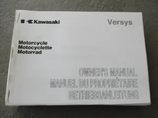 Kawasaki KLE 650 A/B Versys Bedienungsanleitung Fahrerhandbuch Handbuch Bordbuch - Bild 1
