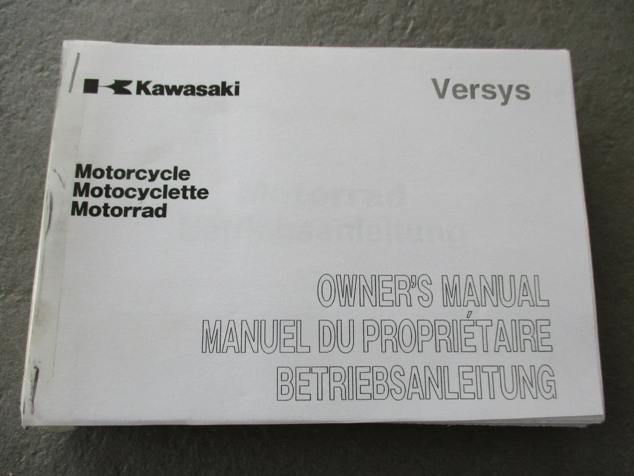 Kawasaki KLE 650 A/B Versys Bedienungsanleitung Fahrerhandbuch Handbuch Bordbuch - Bild 1