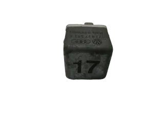 Q1378 VW AUDI Porsche 171937503A Steuerrelais 12V Schalter 40A Elektronik - Bild 4