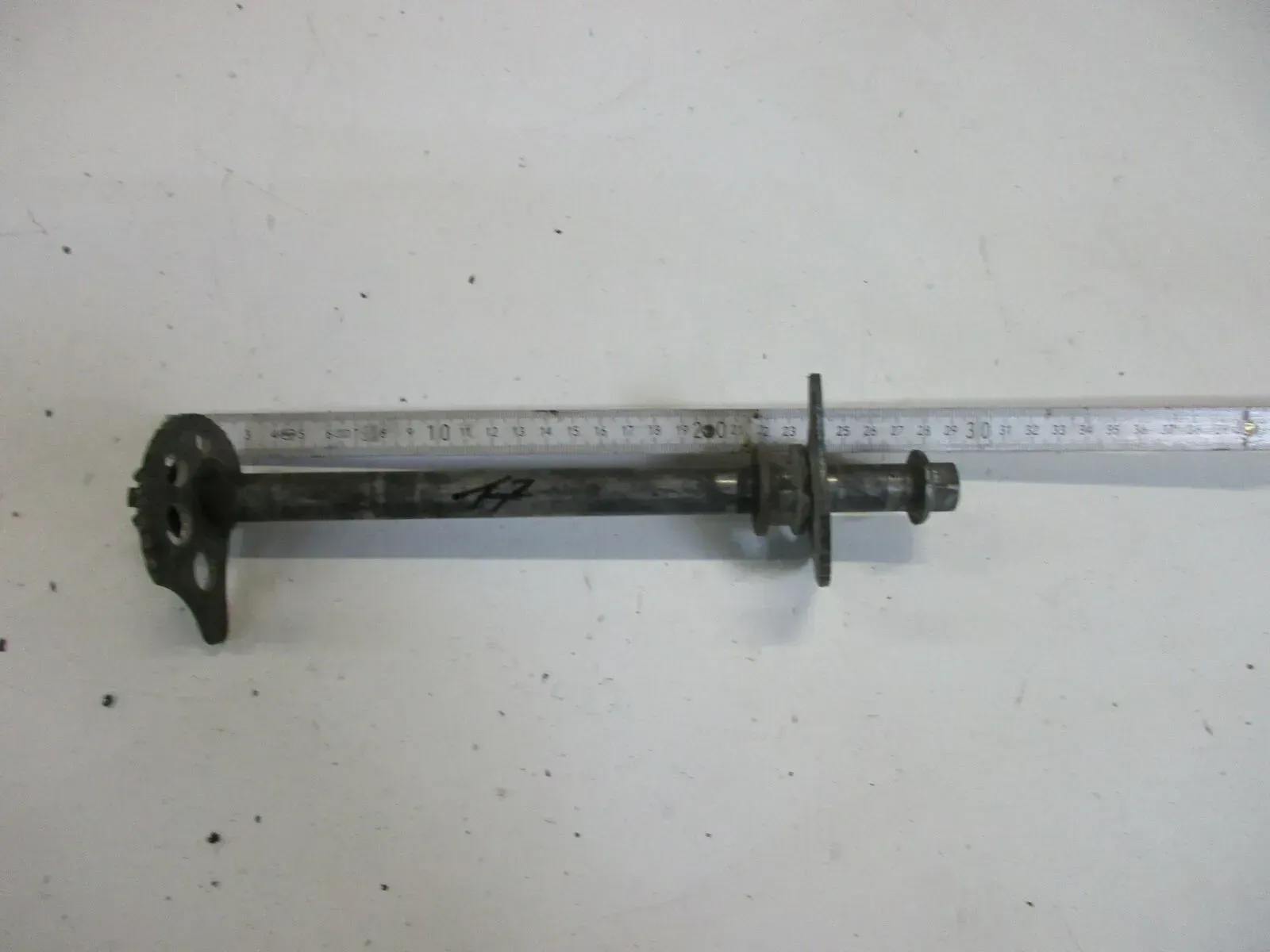 O. Yamaha XT 550 5 Y 3 Steckachse hinten 17 mm Kettenspanner Felge axle - Bild 1