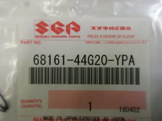 E1076. Suzuki GSR 600 Aufkleber Dekor 68161-44G20-YPA Emblem Verkleidung Soziussitz - Bild 4