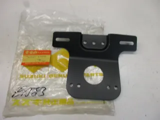 E1583. Suzuki GS 550 E_T_L Rücklichthalter Aufnahme 35927-45600 Bremslicht Halter - Bild 4