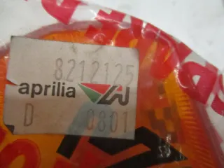 A2075 Aprilia AF1 125 Blinker hinten vorne rechts links 8212125 - Bild 2