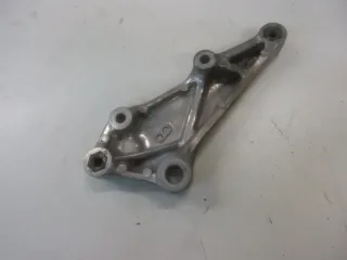 HONDA CB 250 N_T FUSSRASTENHALTER VORNE LINKS FUßRASTENBRÜCKE HALTER FOOTREST - Bild 2