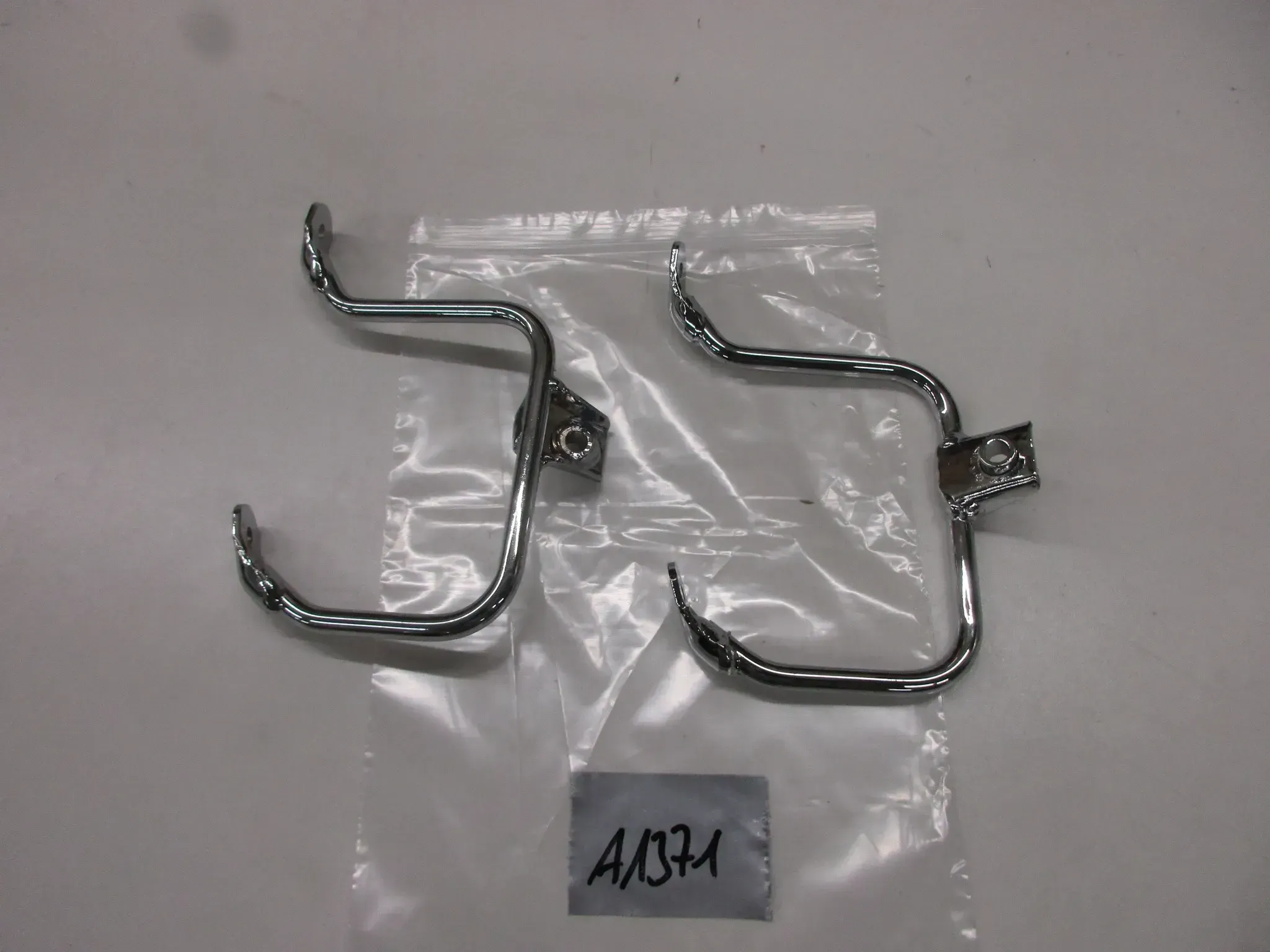 A1371 Kawasaki VN 800 A_B Träger Kofferhalter Aufnahme AS124B - Bild 1
