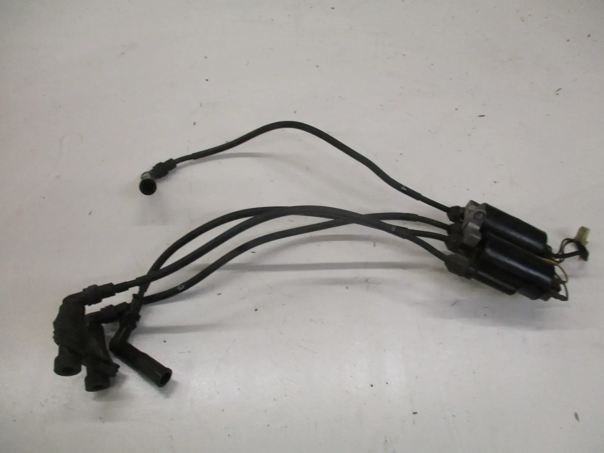 4. Honda Gl 1100 DX Goldwing Zündspulensatz AW82-TRI ignition coil - Bild 1