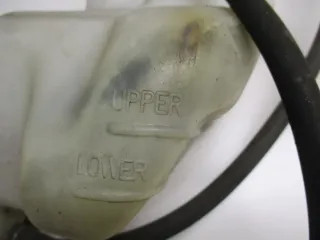 3. Honda CBR 600 F PC35 99-02 Kühlwasserbehälter Ausgleichsbehälter Kühler - Bild 5