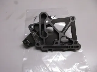 T924 CB 750 K_KZ RC01 Ölpumpe Überdruckventil Motordeckel - Bild 5
