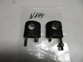N144 BMW R80 R100 Lenkeraufnahme Lenker Lenkererhöhung Klemme - Bild 1