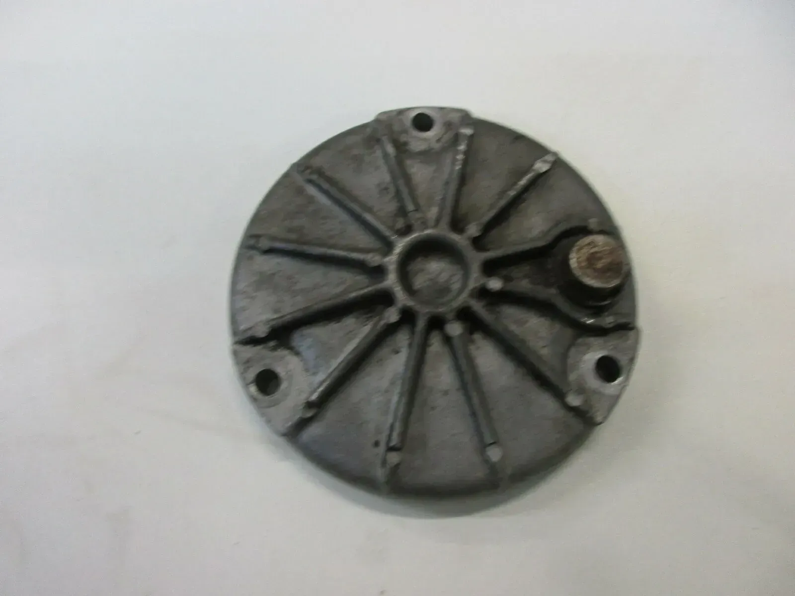 O. Suzuki GS 400 E Bj.80 Ölpumpendeckel unten Motordeckel Deckel Ölpumpe Motor - Bild 1