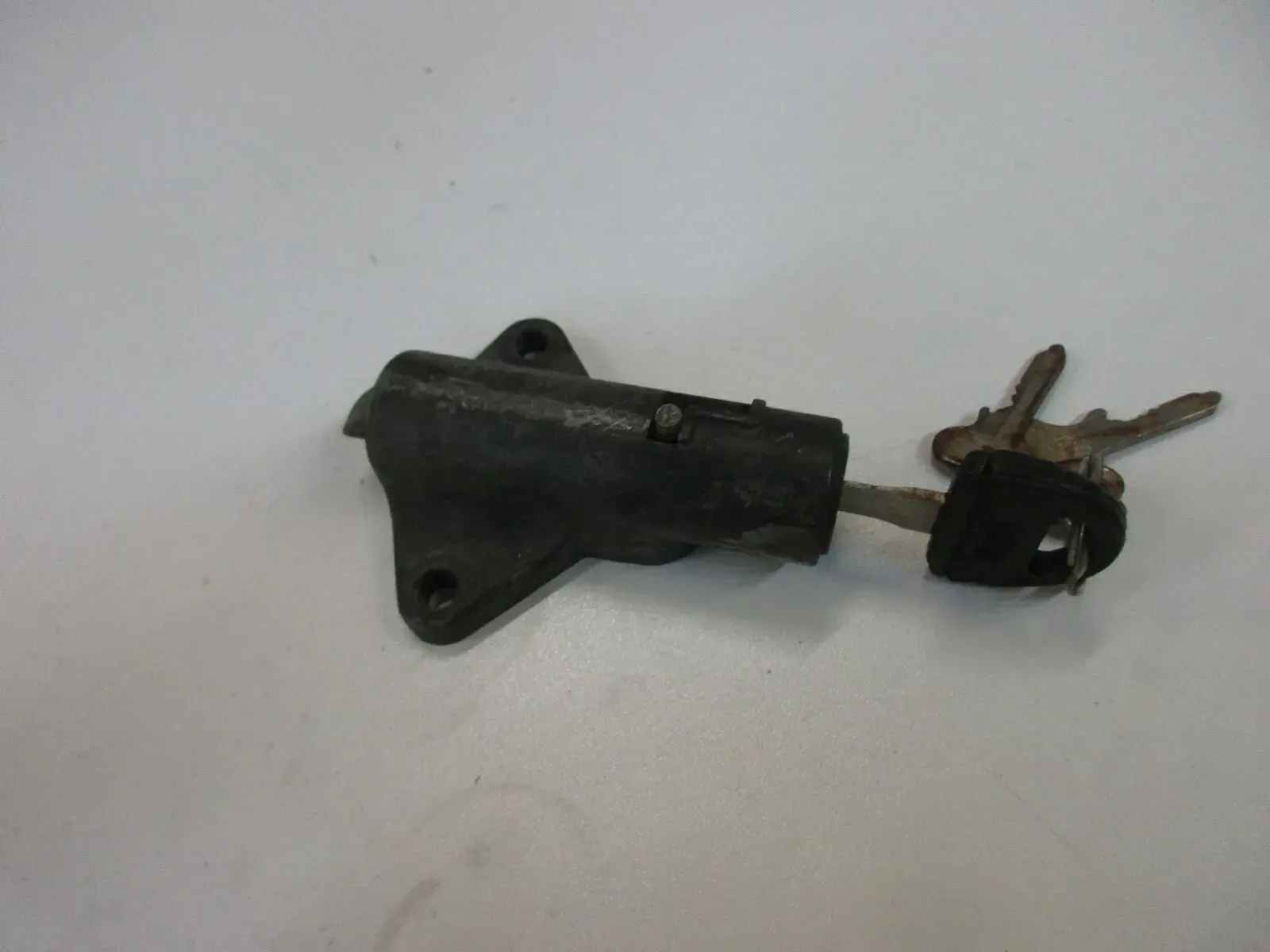 O. Suzuki GS 400 E Bj.80 Zündschloß mit Schlüssel Schloß Zündung ignition - Bild 1
