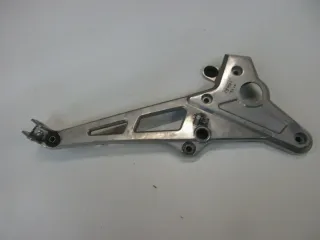 O2. Honda CB 450 S PC17 Fußrastenbrücke rechts Fussraste Halter Fußraste - Bild 2