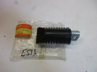 E513. Suzuki GS 1000 GS 1000 E Fußraste Vorne rechts 43550-49001 Fussraste Fahrerraste - Bild 3
