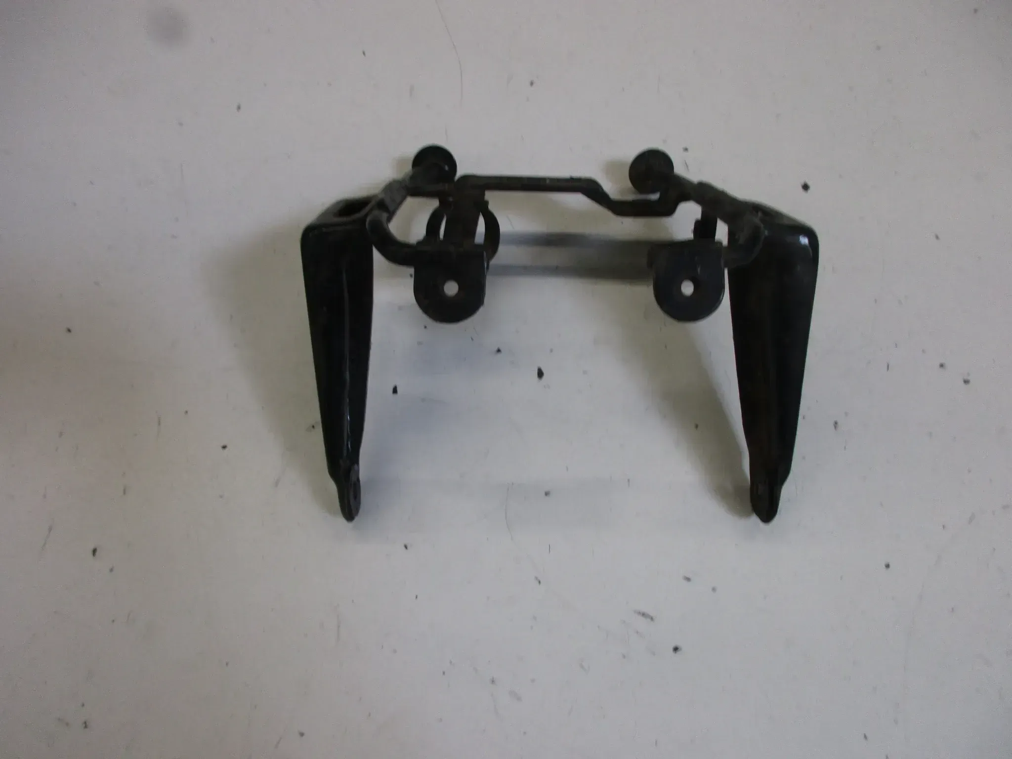 1. Honda FT 500 PC07 Scheinwerferhalter Lampenhalter Rahmen Frontscheinwerfer - Bild 1