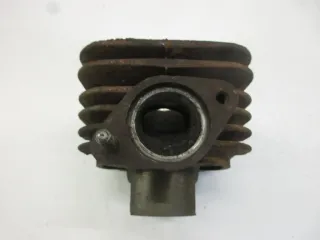 X500. Sym 50er Zylinder ohne Kolben Motorblock T5C engine cylinder - Bild 7