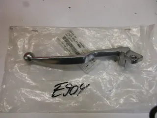E904. Suzuki GZ 125 Marauder Kupplungshebel Hebel 57621-0AE00 Lenker Kupplung - Bild 1