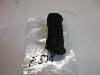 E898. Suzuki GT 380 Ersatzpedal Fußraste 43551-33001 vorne rechts Pedal Fussraste - Bild 2