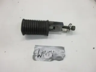 W1454. Suzuki LS 650 Savage NP41B Fußraste hinten rechts Soziusraste Fussraste - Bild 3