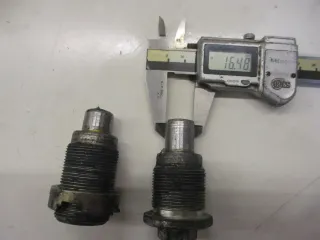 1. Honda Gl 1200 SC 14 Goldwing Schwingenbolzen Lagerzapfen Schwingenachse bolt - Bild 2