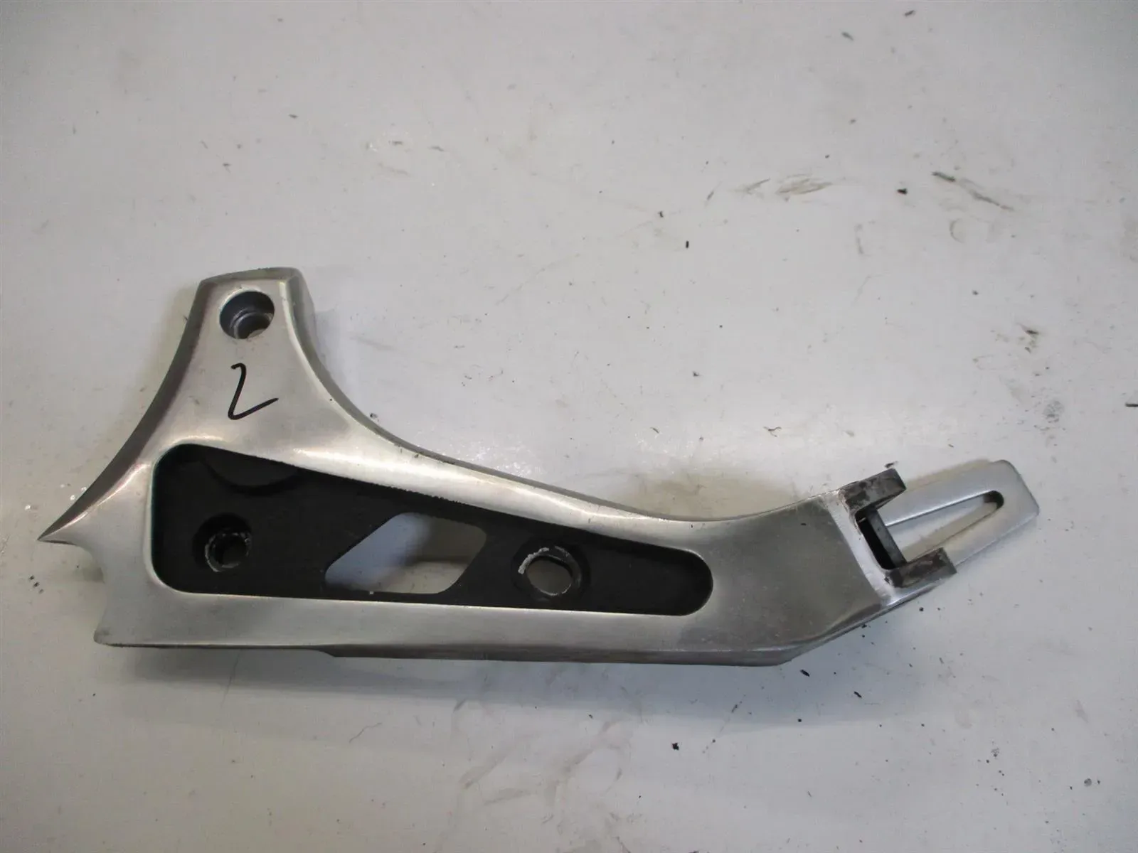 Fußrastenhalter Fußraste Suzuki GR 650 GP 51 A hinten links für Fußrastenbrücke - Bild 1