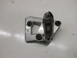 Fußraste vorne links Fußrastenhalter 1. Suzuki GSX 750 F GR 78 A Fußrastenbrücke - Bild 4