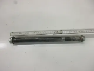 Kawasaki ER-6 N ABS ER650A Schwingenachse 20 mm Acshe Bolzen Schraube Schwinge - Bild 1