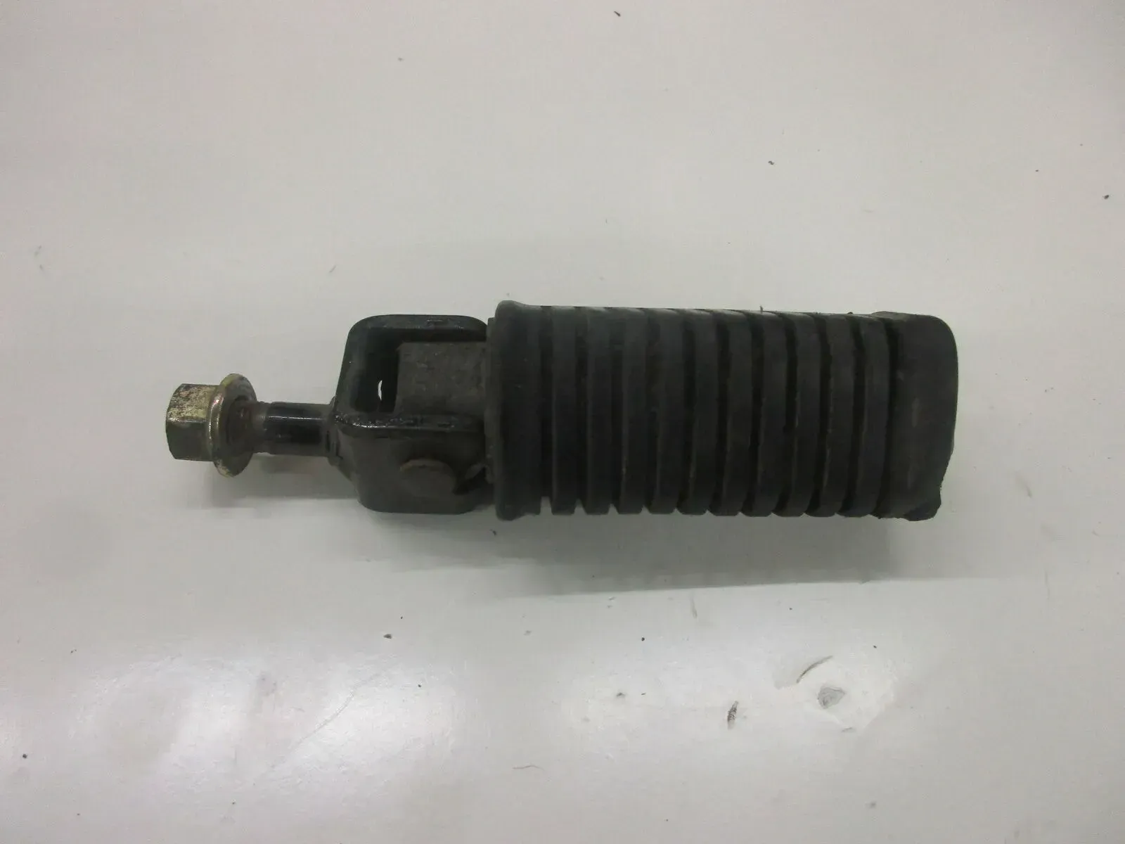 1. Kawasaki GPZ 305 EX305A Fußraste vorne links Fussraste Fahrreraste footrest - Bild 1