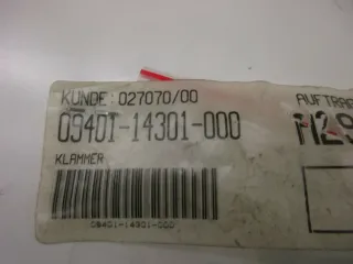 B126. Suzuki GSX-R 750 Klammer Luftfilterkasten Air Box Clip 09401-14301 - Bild 3