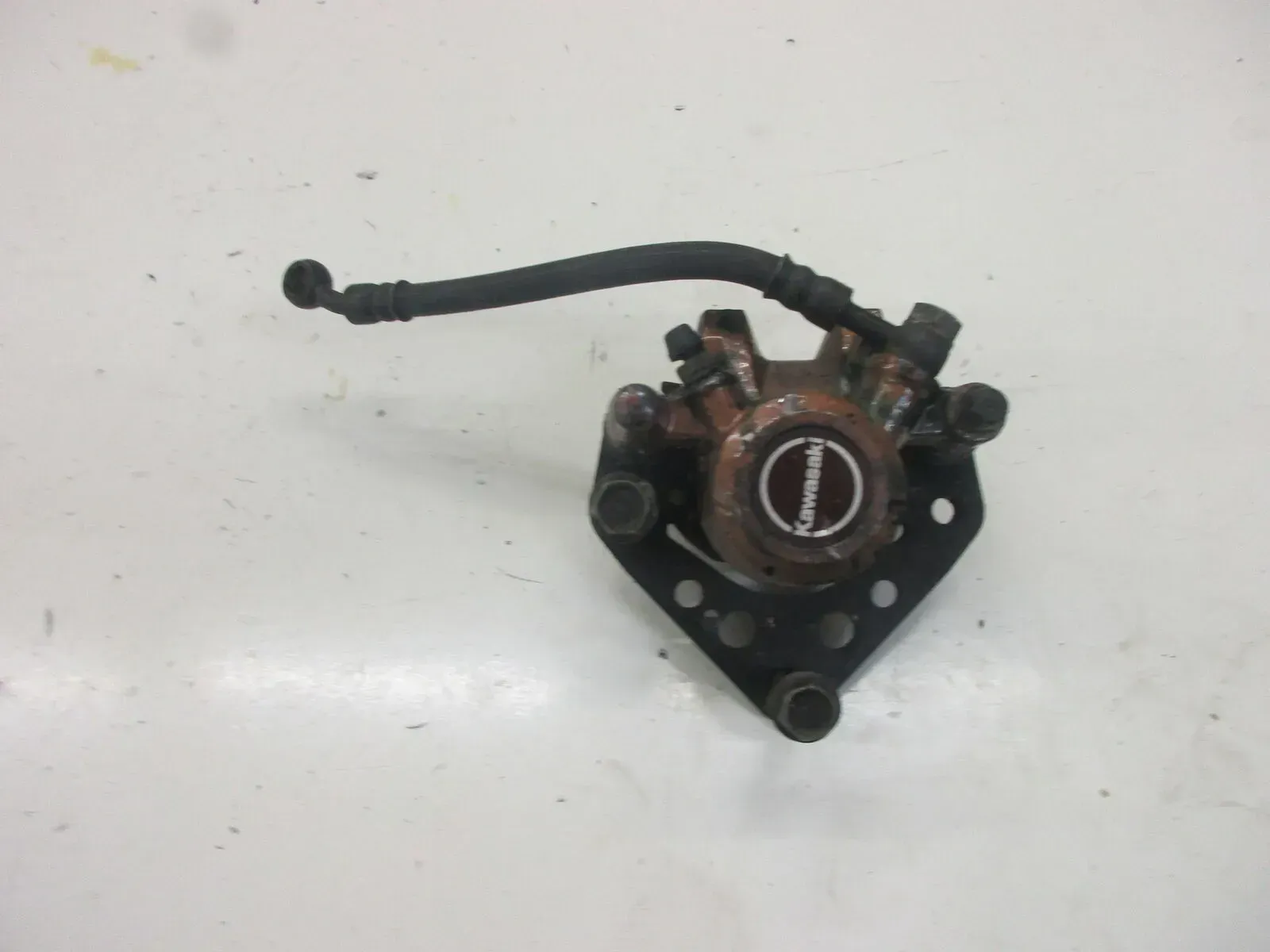 1. Kawasaki GPZ 550 UT ZX 550 A Bremssattel vorne links Bremsznage Bremskolben - Bild 1