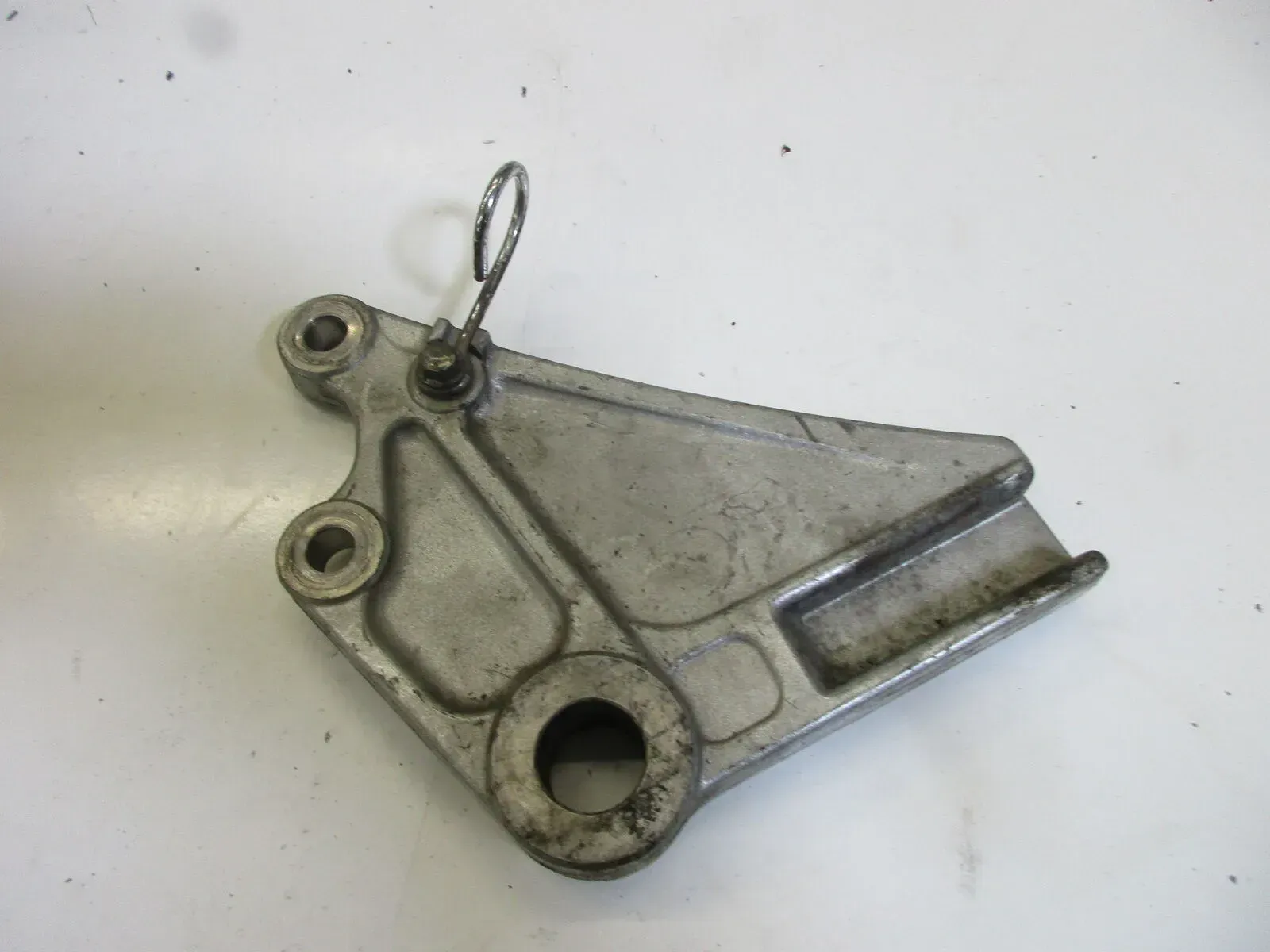 Kawasaki ZR-7 S ZR750F Bremssattelhalter hinten Ankerplatte Bremszange Halter - Bild 1