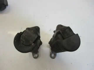 6. Honda CB 900 F_F2 Bol d`Or SC 01 Fußraste (4) vorne rechts links Fußrastenhal - Bild 3