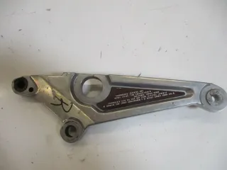 Honda CB 650 C_SC RC 08 Fußrastenplatte rechts Fußrastenbrücke Fußraste vorne hi - Bild 2