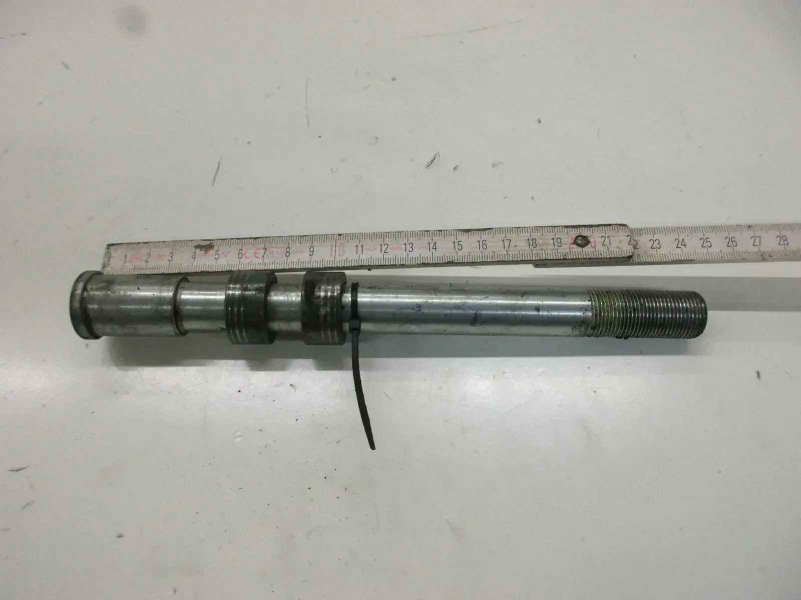 1. Kawasaki ER-6F ABS EX650A Steckachse vorne 20 mm Achse Vorderrad axle wheel - Bild 1