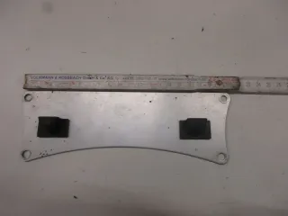 Halter Blende Yamaha YZF-R6 RJ 11_15 Aufnahme Heckverkleidung Rahmen Heck oben - Bild 4