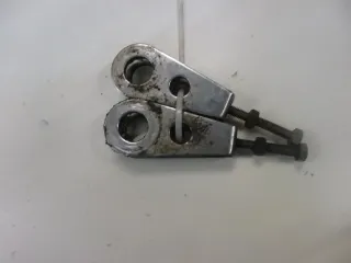 HONDA CB 250 K4_B4 Bj.73 KETTENSPANNER RECHTS LINKS ANTRIEB KETTE SPANNER SATZ - Bild 1