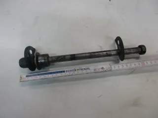 SUZUKI DR 650 RSE SP43B STECKACHSE HINTEN ACHSE HINTERRAD AXLE WHEEL - Bild 1