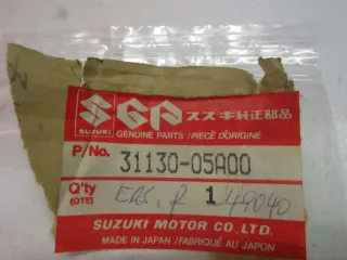 E969. Suzuki GS GSX Kohlenbüsten Anlasser 31130-05A00 Kohlen Motor brusher - Bild 4