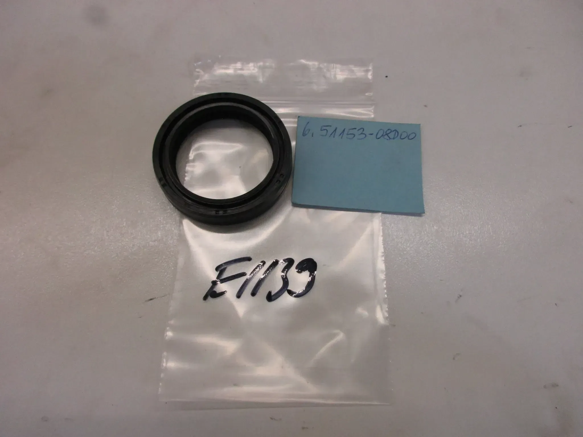 E1139 Suzuki DR 350 Dichtung 51153-08D00 Simmerring Wellendichtring Gabel Standrohr - Bild 1